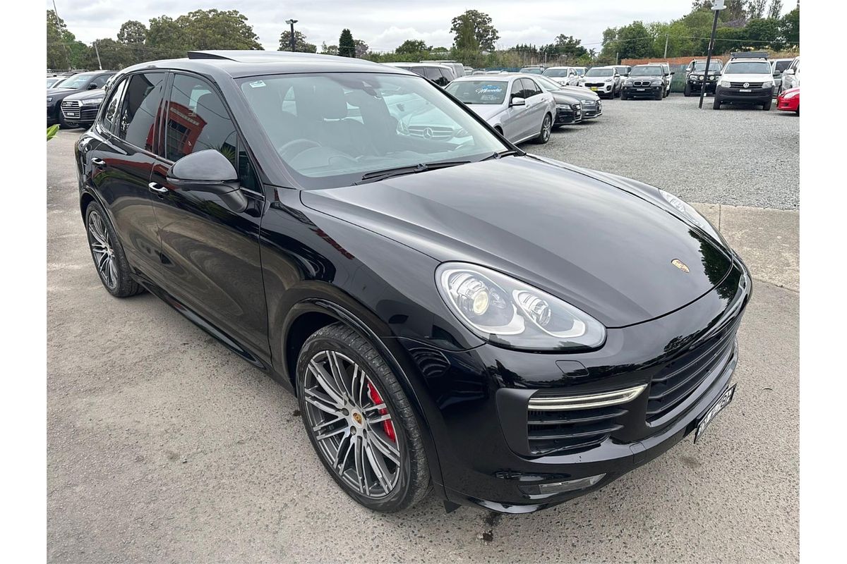 2016 Porsche Cayenne GTS 92A