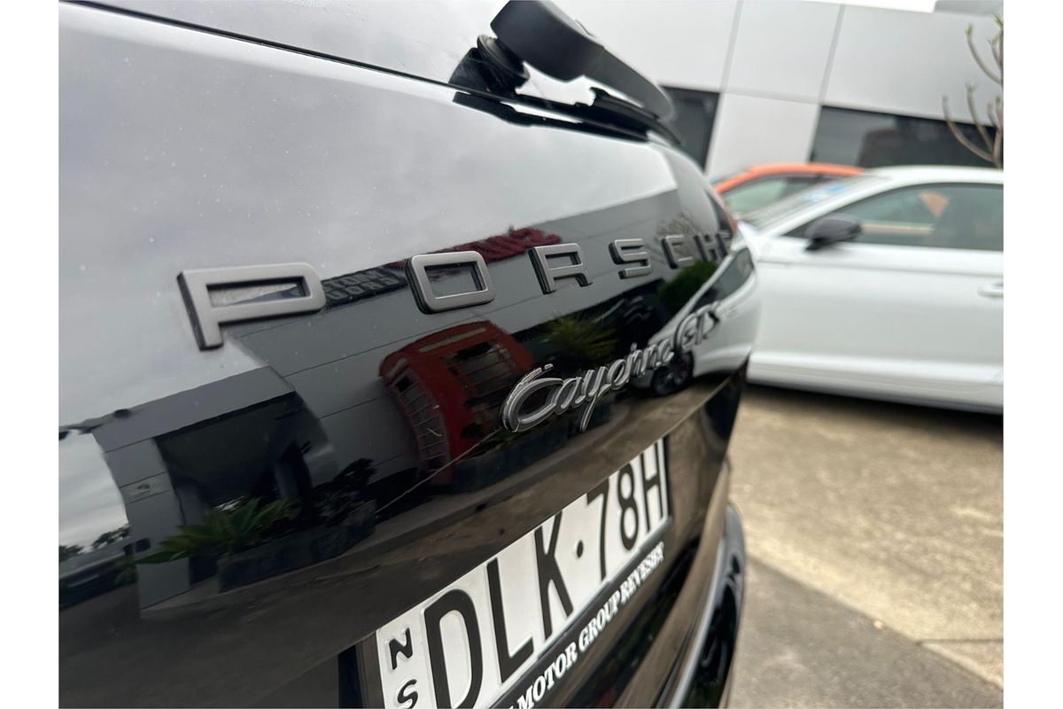 2016 Porsche Cayenne GTS 92A