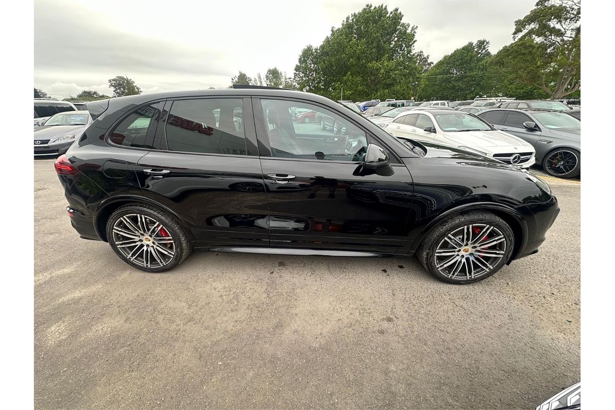 2016 Porsche Cayenne GTS 92A