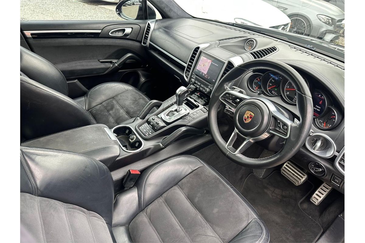 2016 Porsche Cayenne GTS 92A