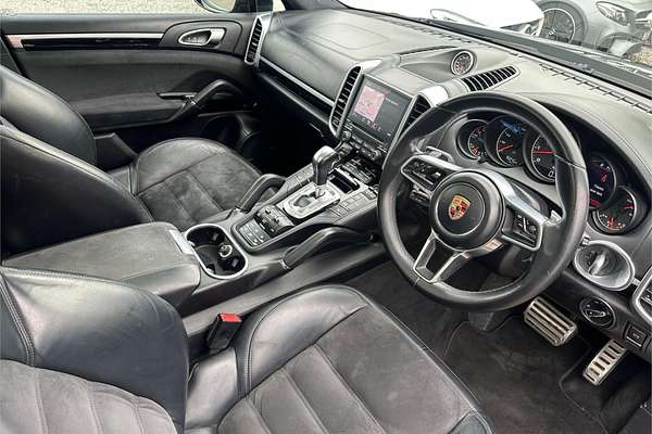 2016 Porsche Cayenne GTS 92A