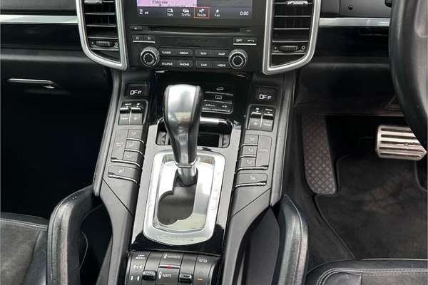 2016 Porsche Cayenne GTS 92A