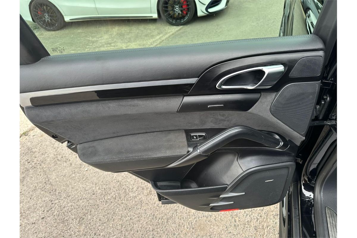 2016 Porsche Cayenne GTS 92A