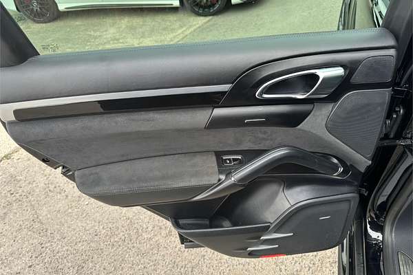 2016 Porsche Cayenne GTS 92A