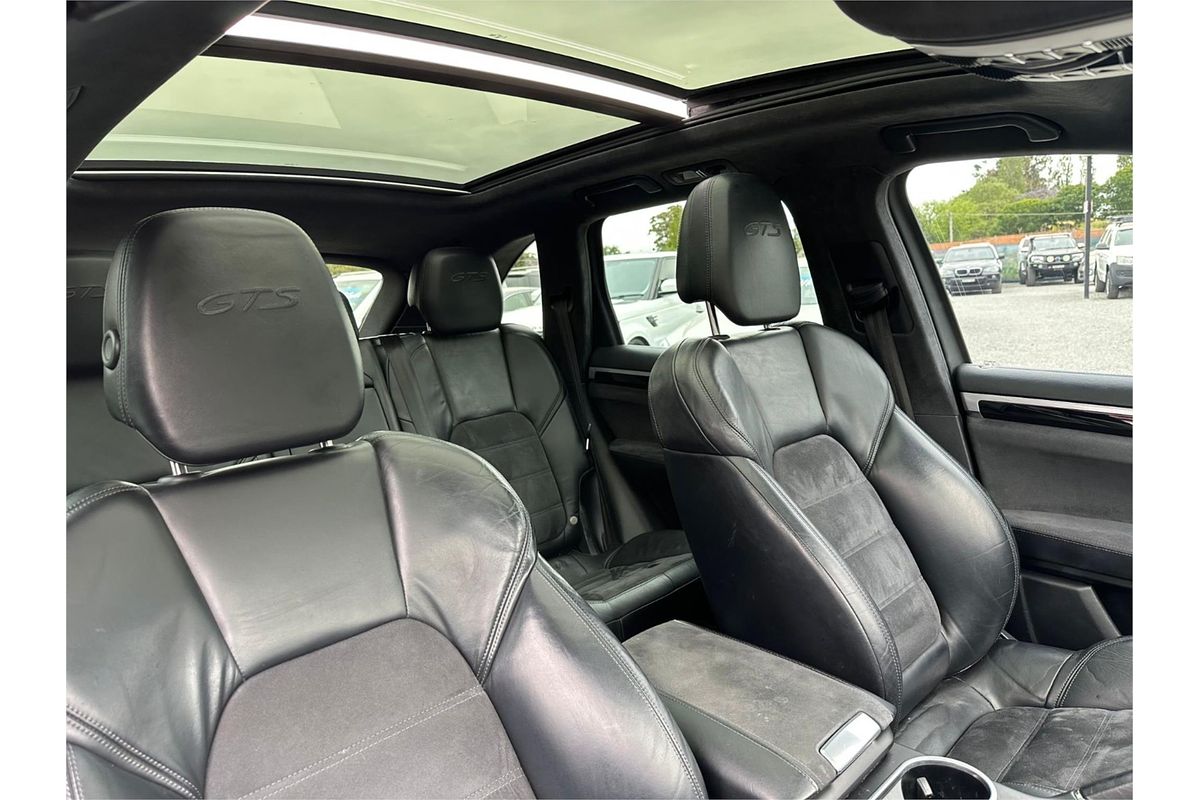 2016 Porsche Cayenne GTS 92A