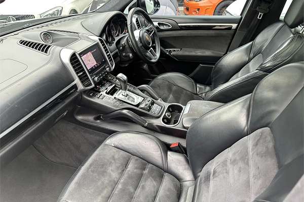 2016 Porsche Cayenne GTS 92A
