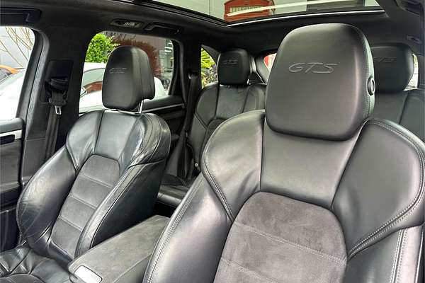 2016 Porsche Cayenne GTS 92A