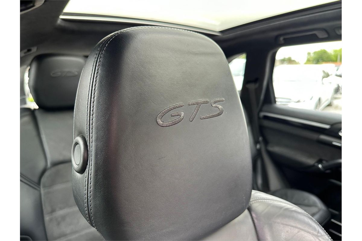 2016 Porsche Cayenne GTS 92A