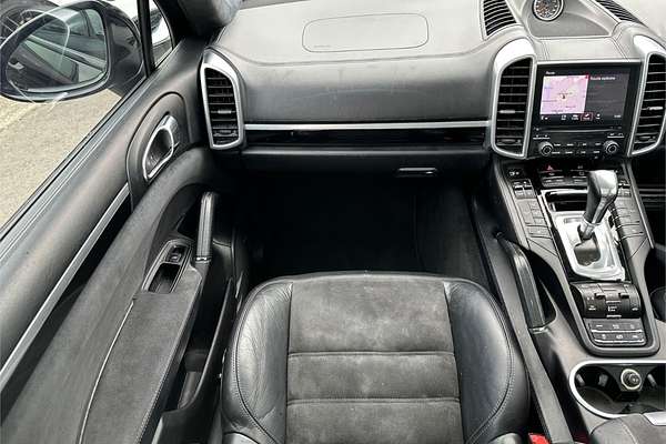 2016 Porsche Cayenne GTS 92A