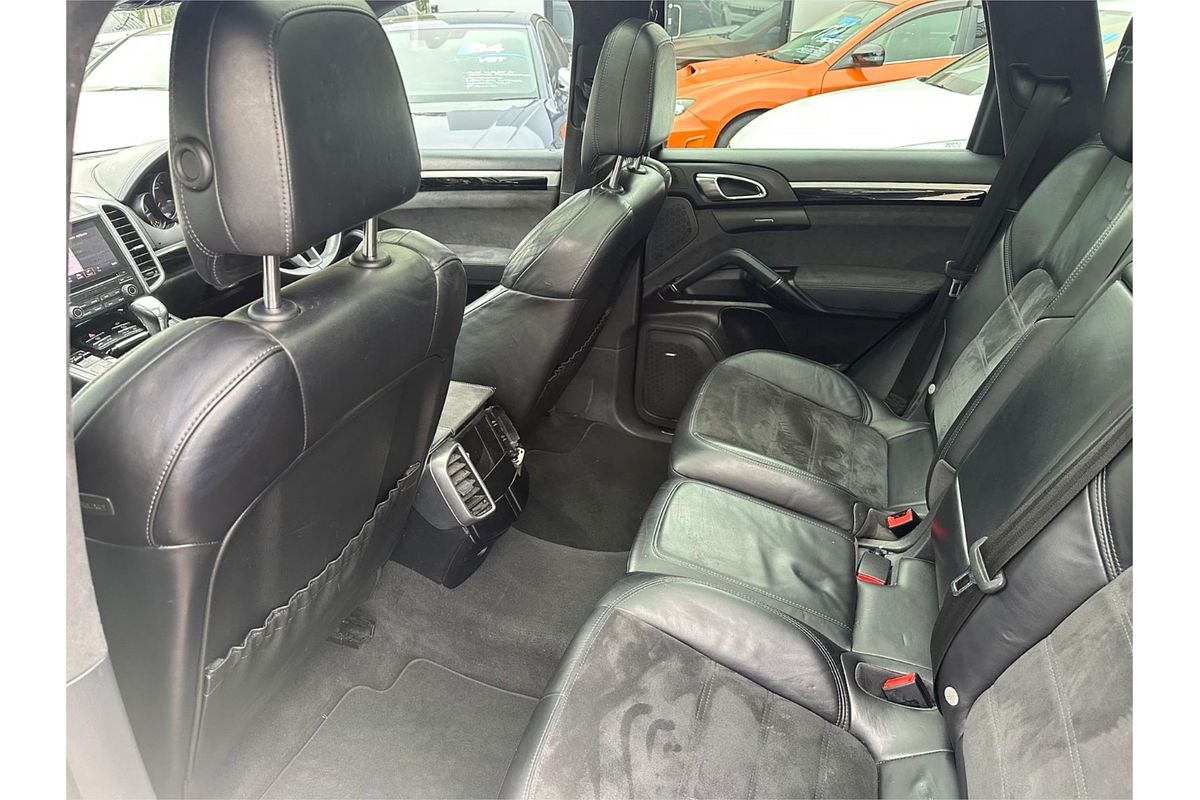 2016 Porsche Cayenne GTS 92A