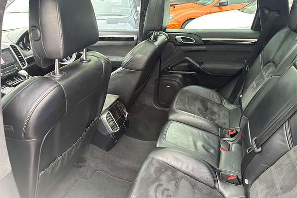 2016 Porsche Cayenne GTS 92A