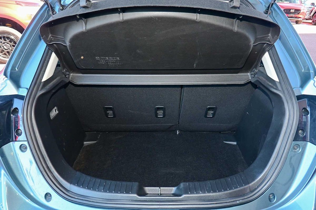 2014 Mazda 2 Maxx DJ Series