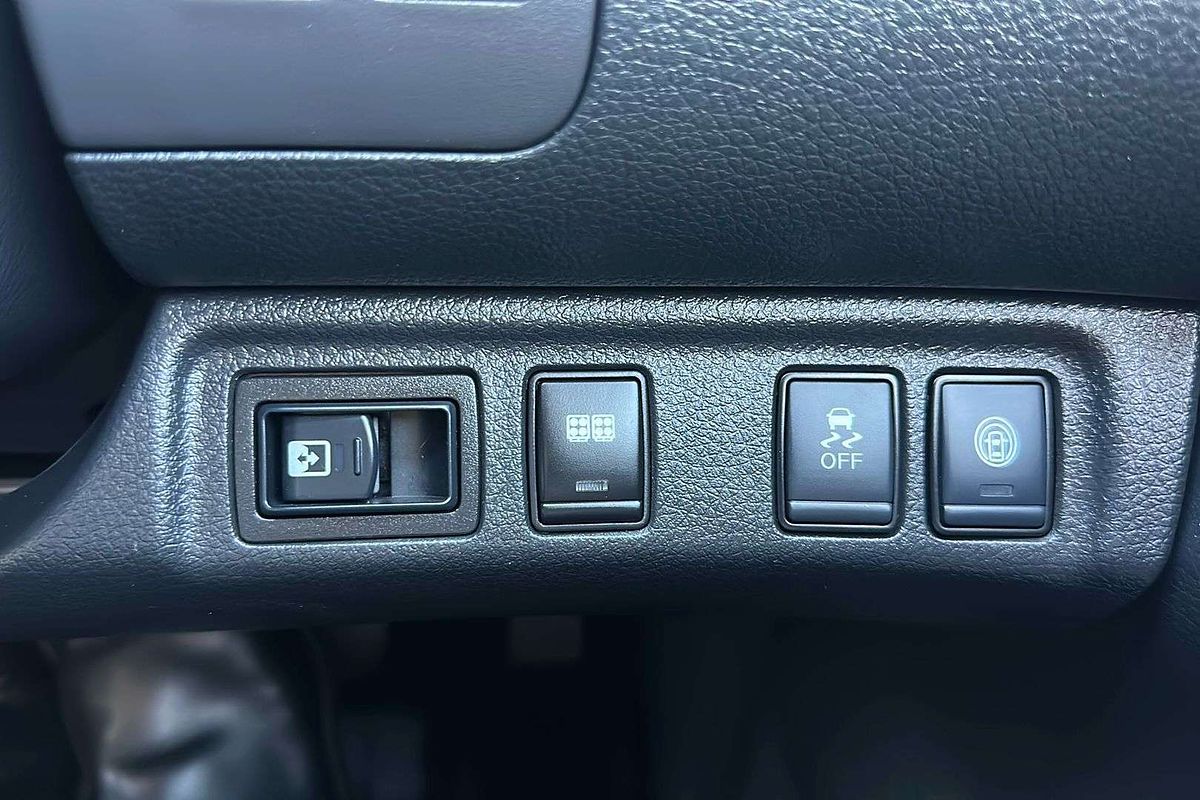 2023 Nissan Navara ST-X D23 4X4