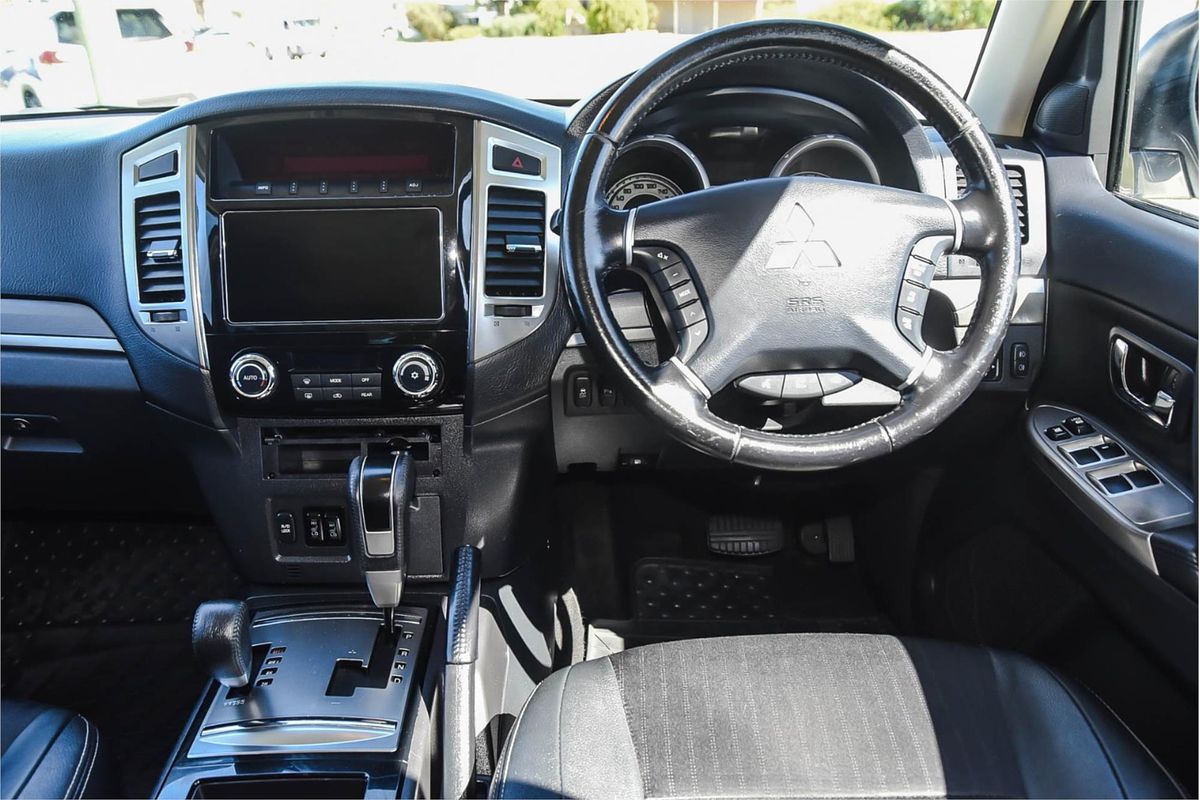 2016 Mitsubishi Pajero GLS NX