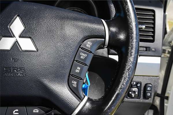 2016 Mitsubishi Pajero GLS NX