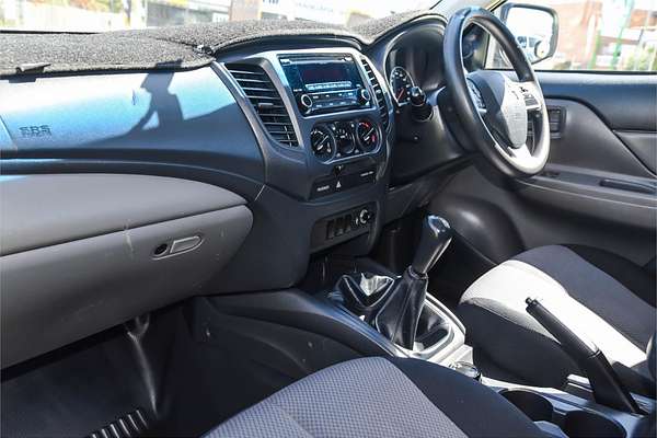 2015 Mitsubishi Triton GLX MQ 4X4