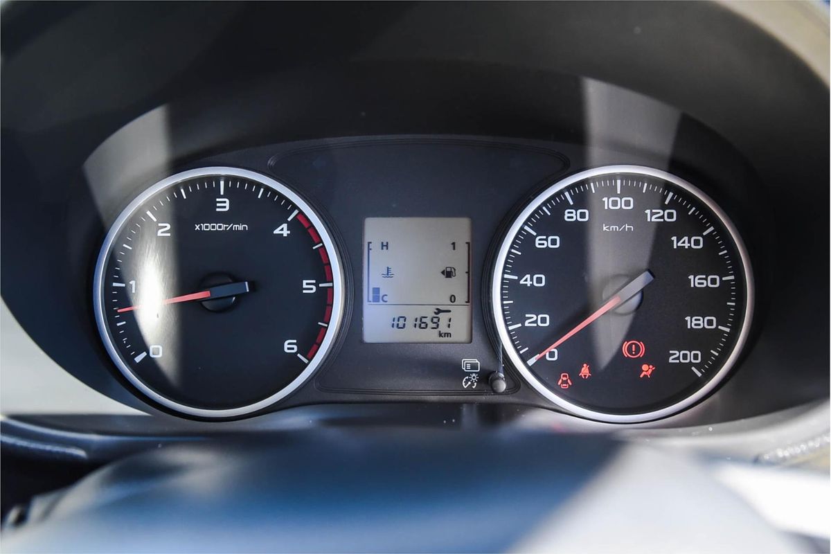 2015 Mitsubishi Triton GLX MQ 4X4