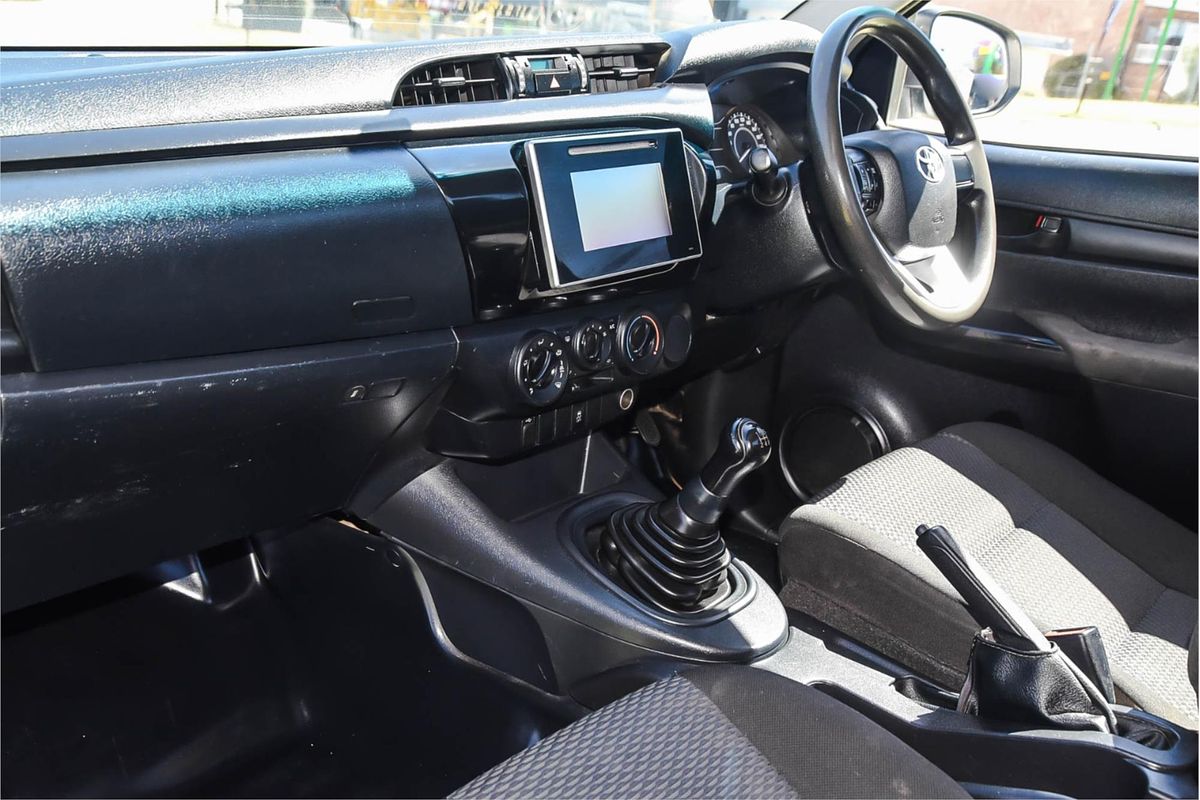 2016 Toyota Hilux Workmate TGN121R Rear Wheel Drive