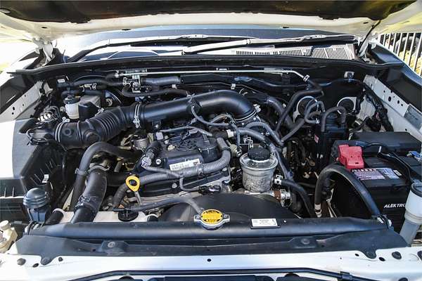 2016 Toyota Hilux Workmate TGN121R Rear Wheel Drive