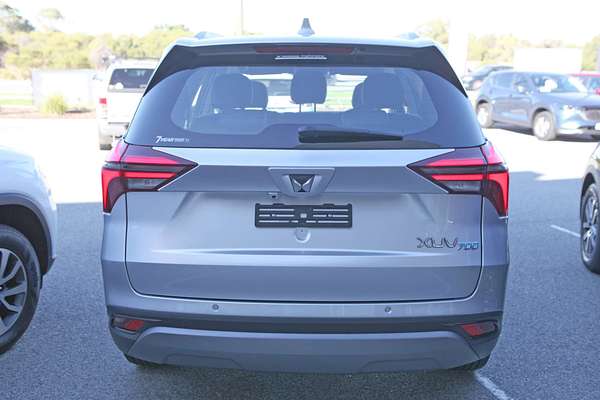 2025 Mahindra XUV700 AX7L