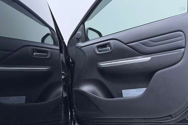 2021 Mitsubishi Triton GSR MR 4X4