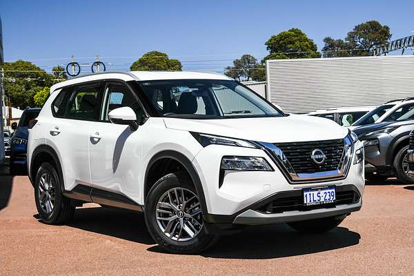 2024 Nissan X-TRAIL ST T33