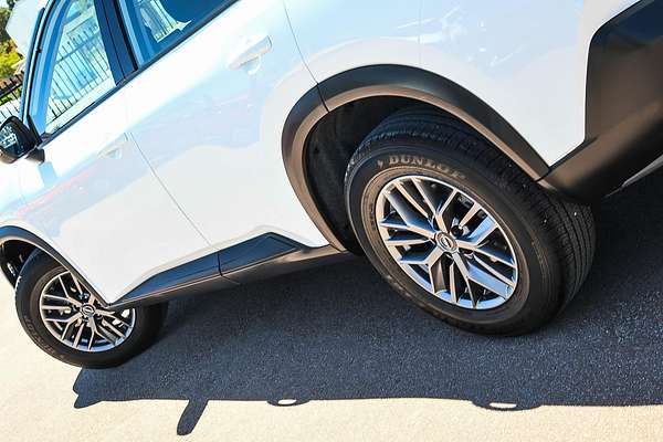 2024 Nissan X-TRAIL ST T33