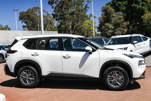 2024 Nissan X-TRAIL ST T33