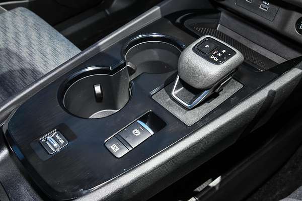 2024 Nissan X-TRAIL ST T33