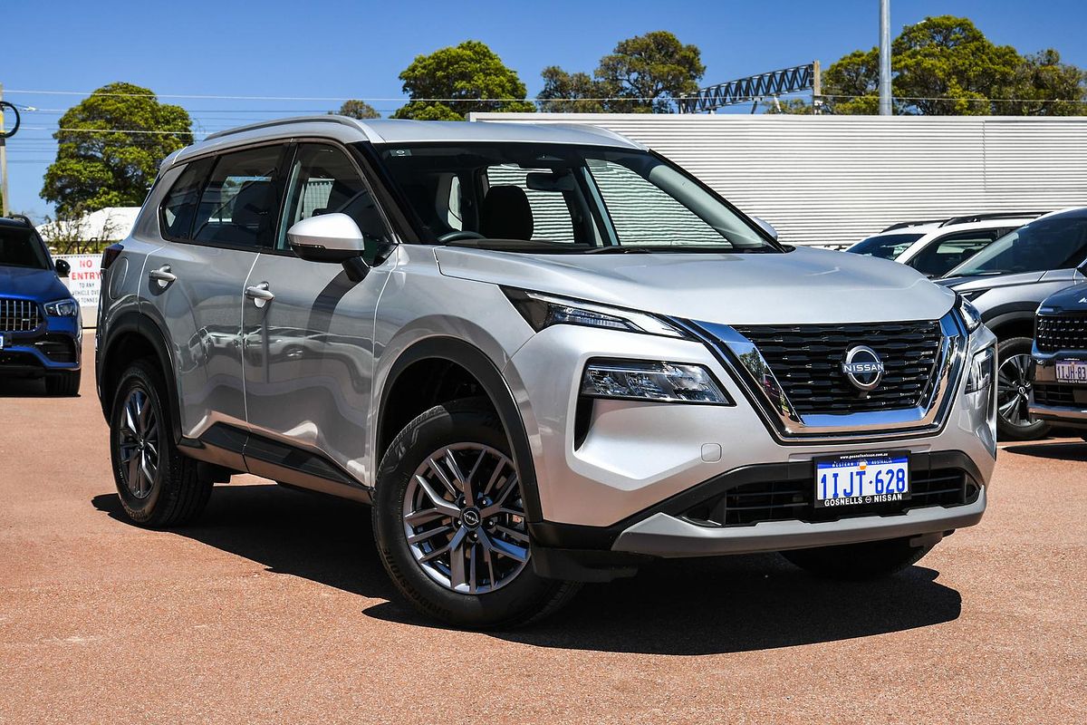 2024 Nissan X-TRAIL ST T33
