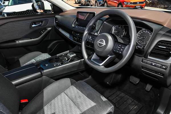 2024 Nissan X-TRAIL ST T33