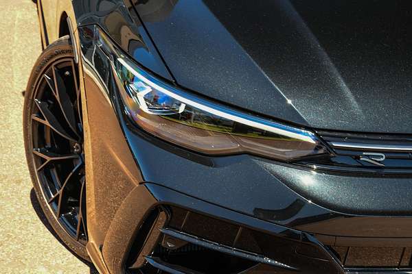 2025 Volkswagen Golf R Black Edition 8.5