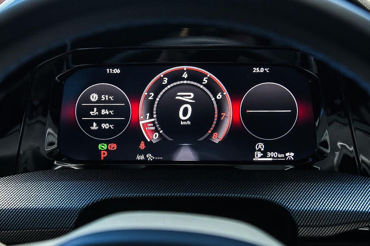 2025 Volkswagen Golf R Black Edition 8.5