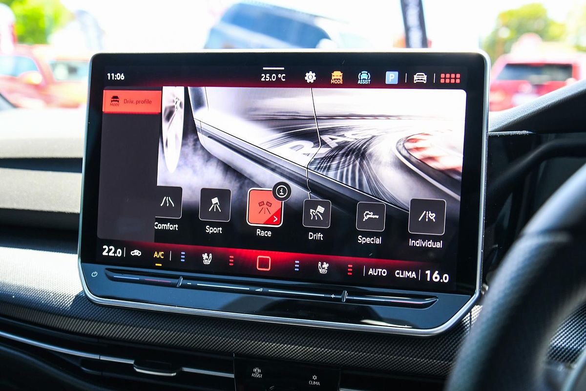 2025 Volkswagen Golf R Black Edition 8.5