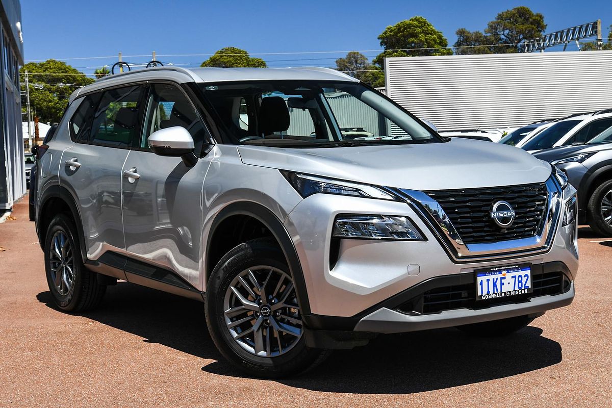 2024 Nissan X-TRAIL ST T33