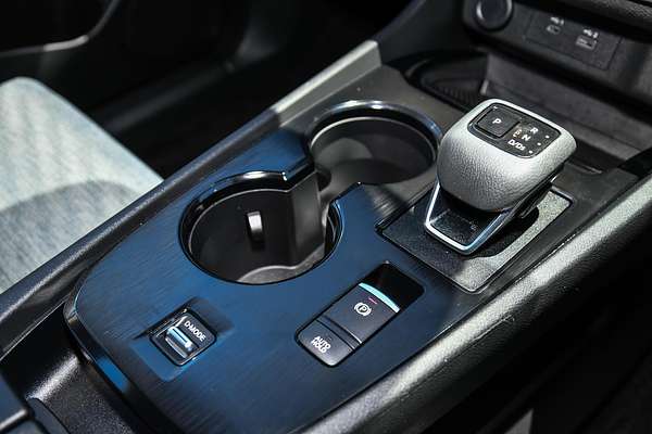 2024 Nissan X-TRAIL ST T33