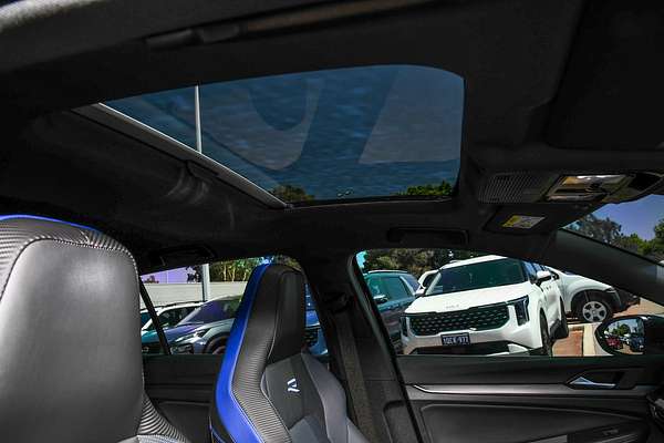 2025 Volkswagen Golf R Black Edition 8.5