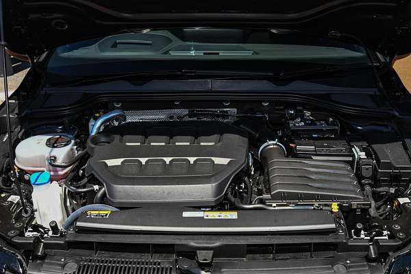 2025 Volkswagen Golf R Black Edition 8.5