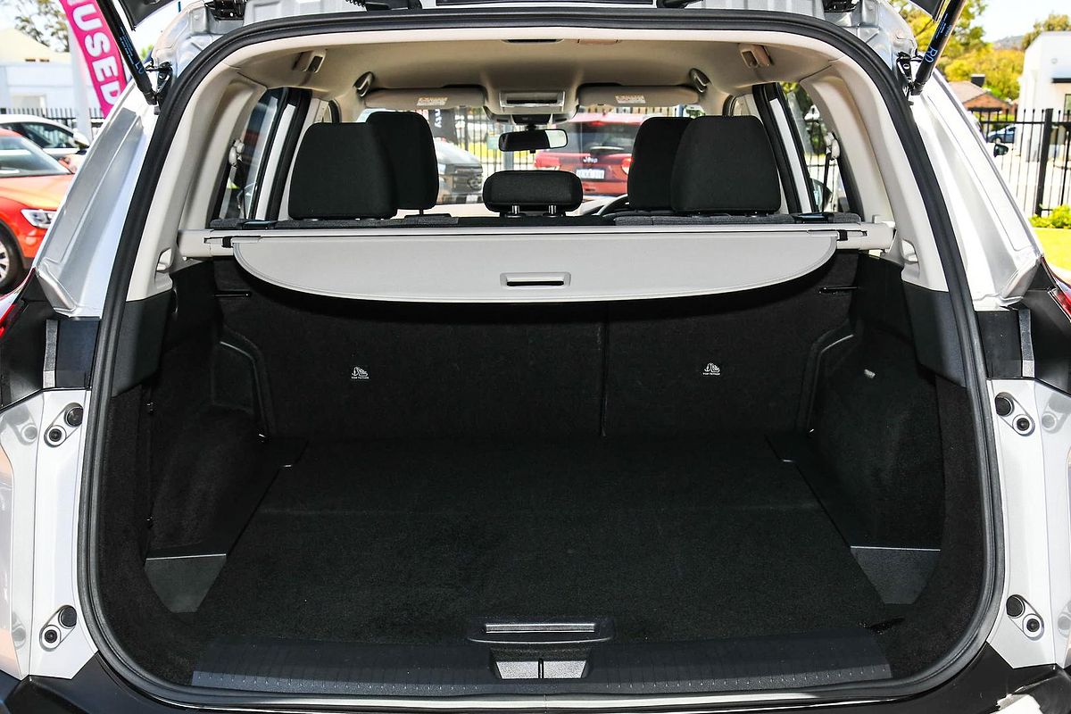 2024 Nissan X-TRAIL ST T33