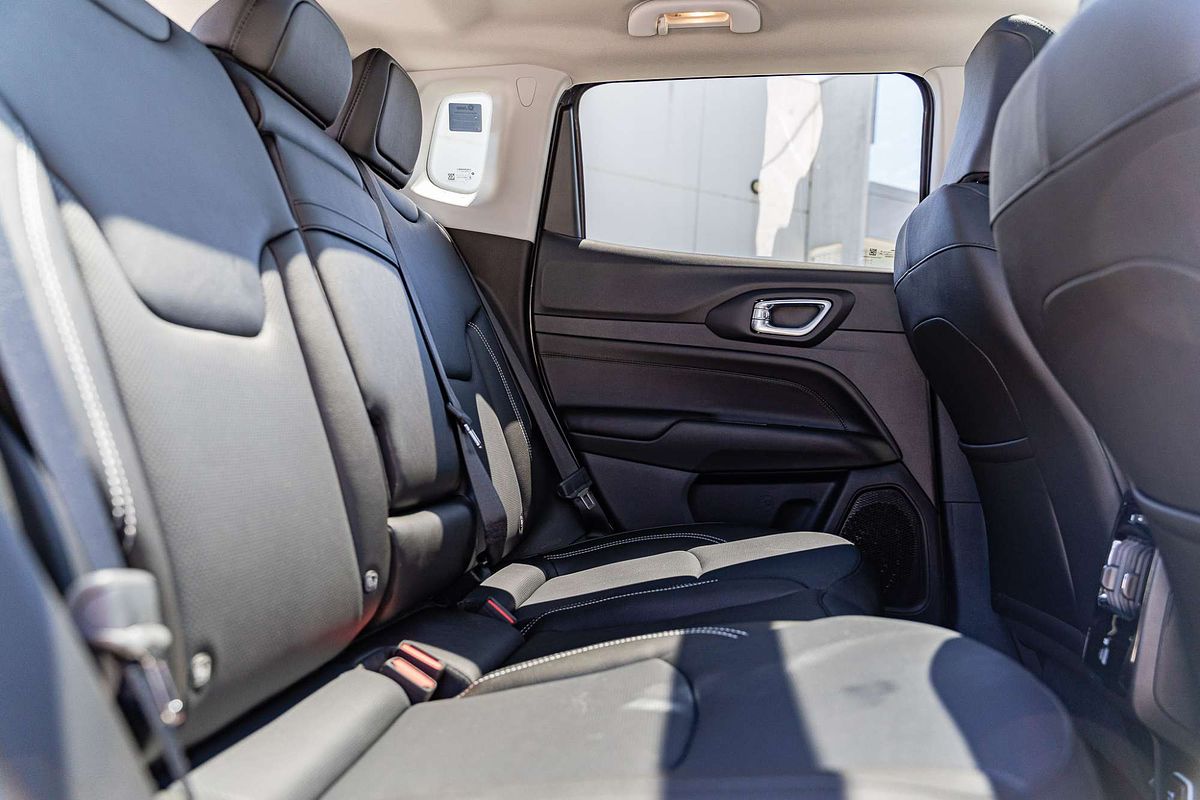 2024 Jeep Compass Summit e-Hybrid MV