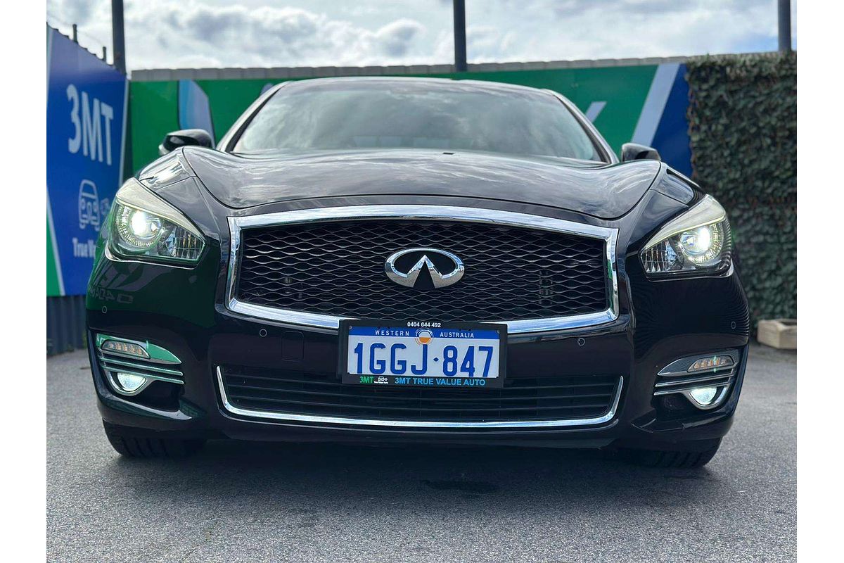 2016 INFINITI Q70 GT Y51