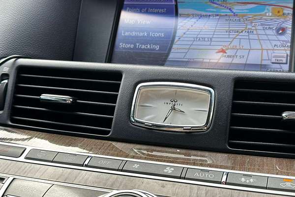 2016 INFINITI Q70 GT Y51