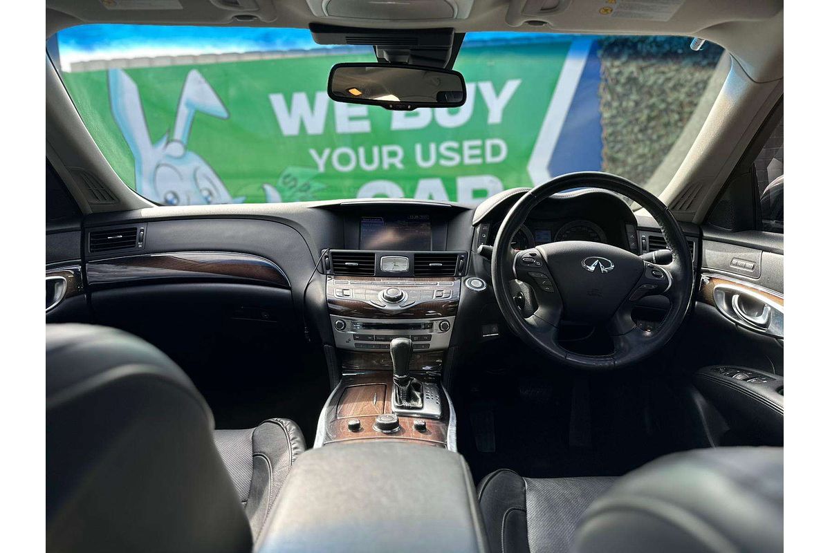 2016 INFINITI Q70 GT Y51