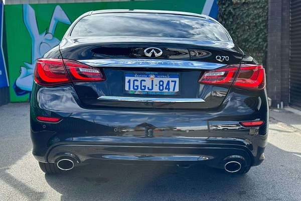 2016 INFINITI Q70 GT Y51