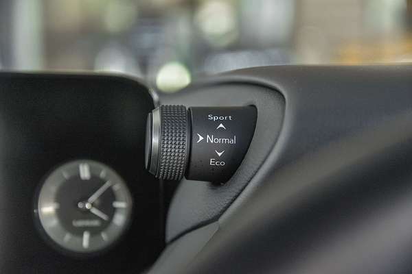 2024 Lexus ES ES300h Luxury AXZH10R