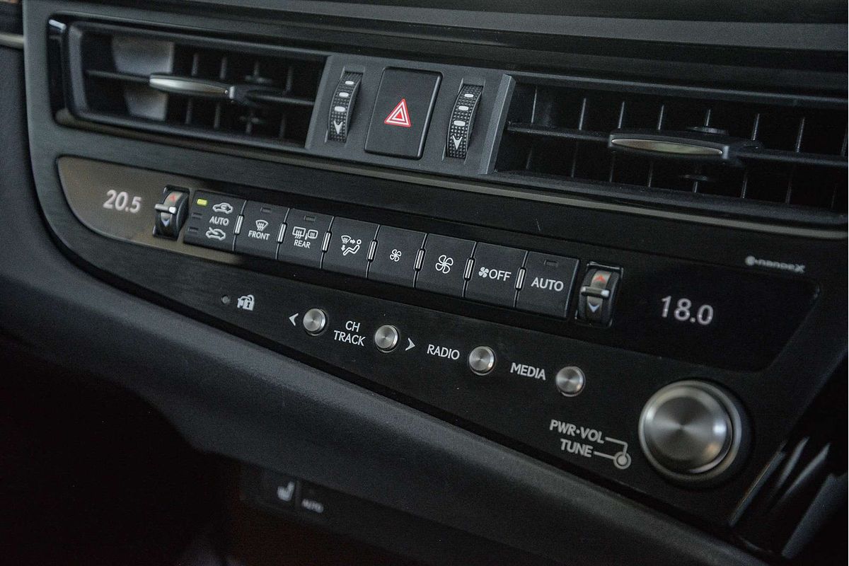 2024 Lexus ES ES300h Luxury AXZH10R