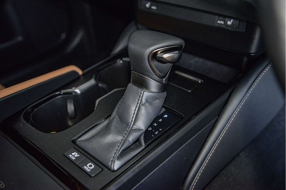 2024 Lexus ES ES300h Luxury AXZH10R