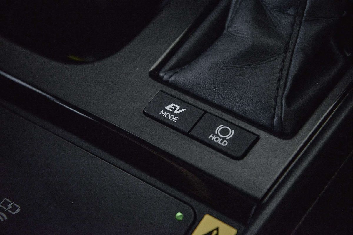 2024 Lexus ES ES300h Luxury AXZH10R