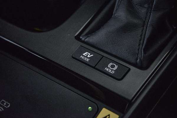 2024 Lexus ES ES300h Luxury AXZH10R