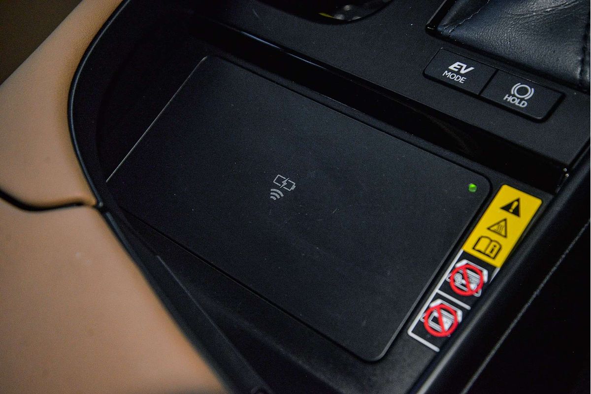 2024 Lexus ES ES300h Luxury AXZH10R